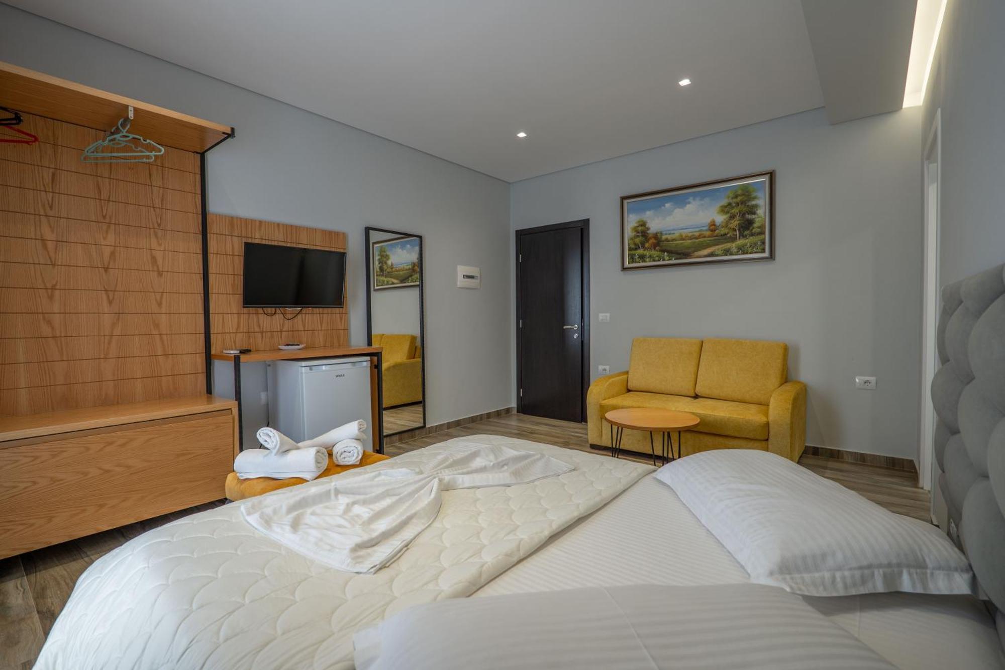 Sunkised Hotel Саранде Екстериор снимка