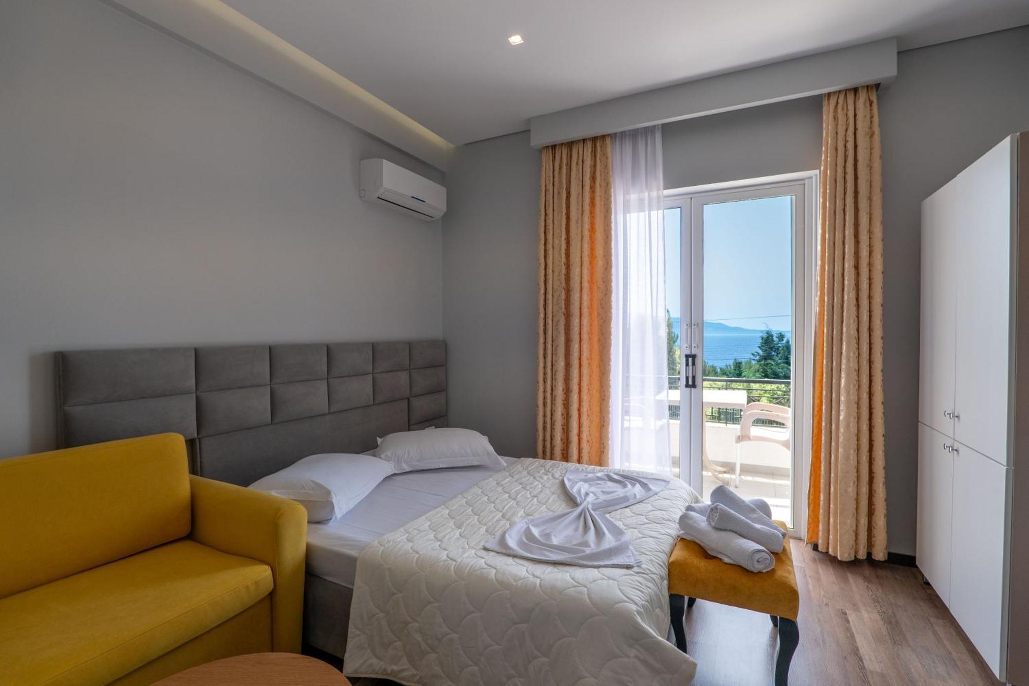 Sunkised Hotel Саранде Екстериор снимка