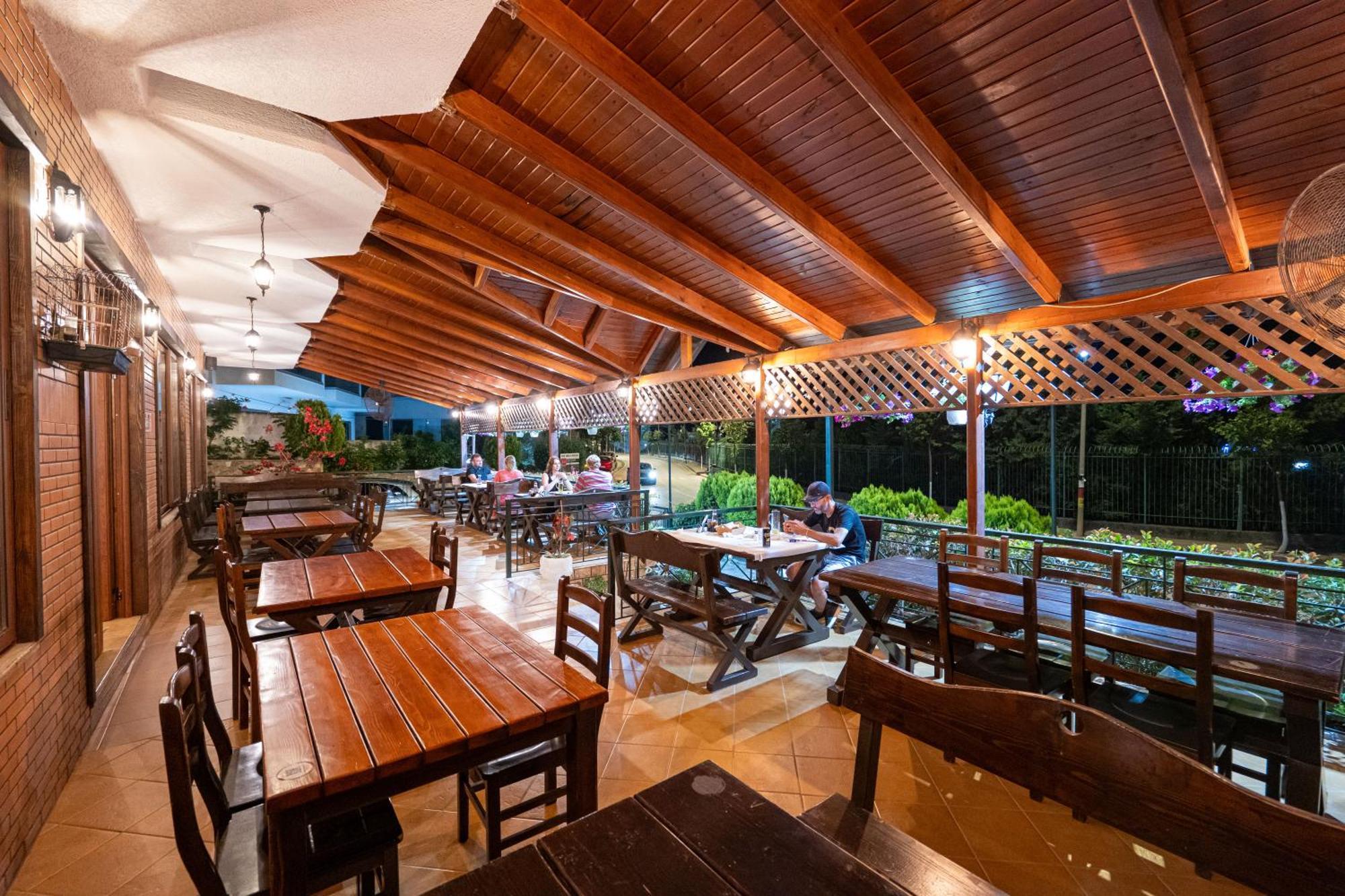 Sunkised Hotel Саранде Екстериор снимка