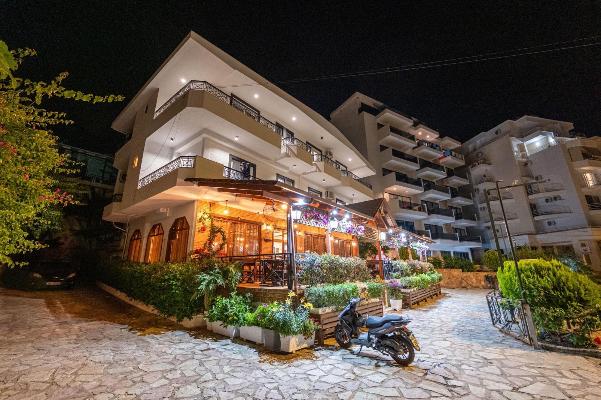 Sunkised Hotel Саранде Екстериор снимка
