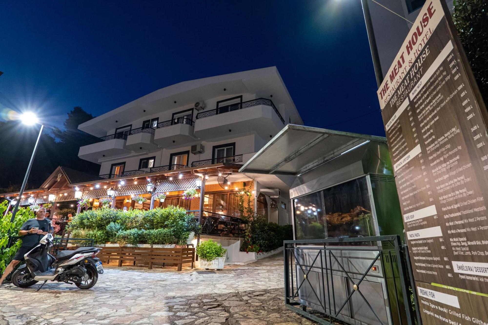 Sunkised Hotel Саранде Екстериор снимка