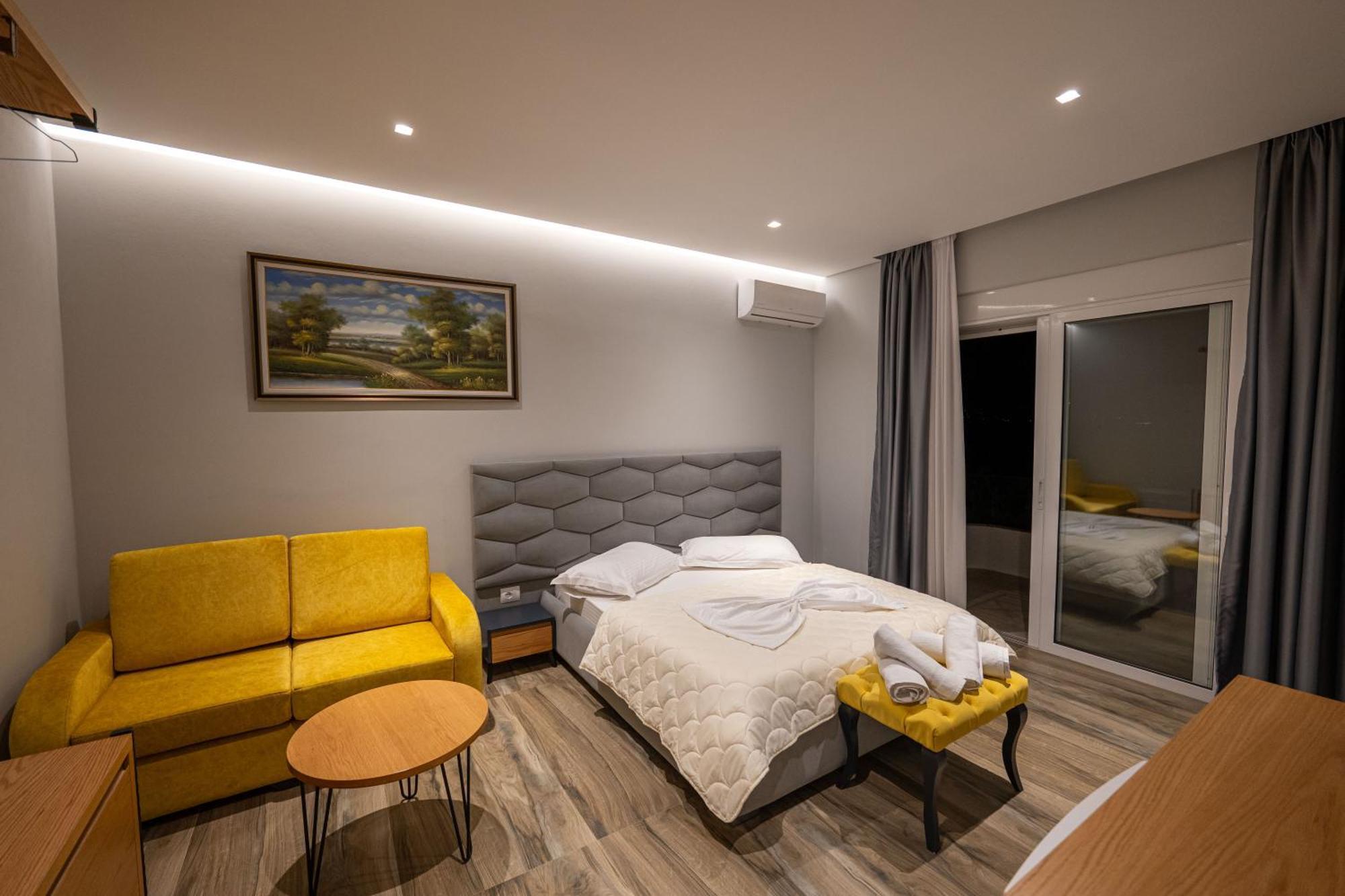 Sunkised Hotel Саранде Екстериор снимка