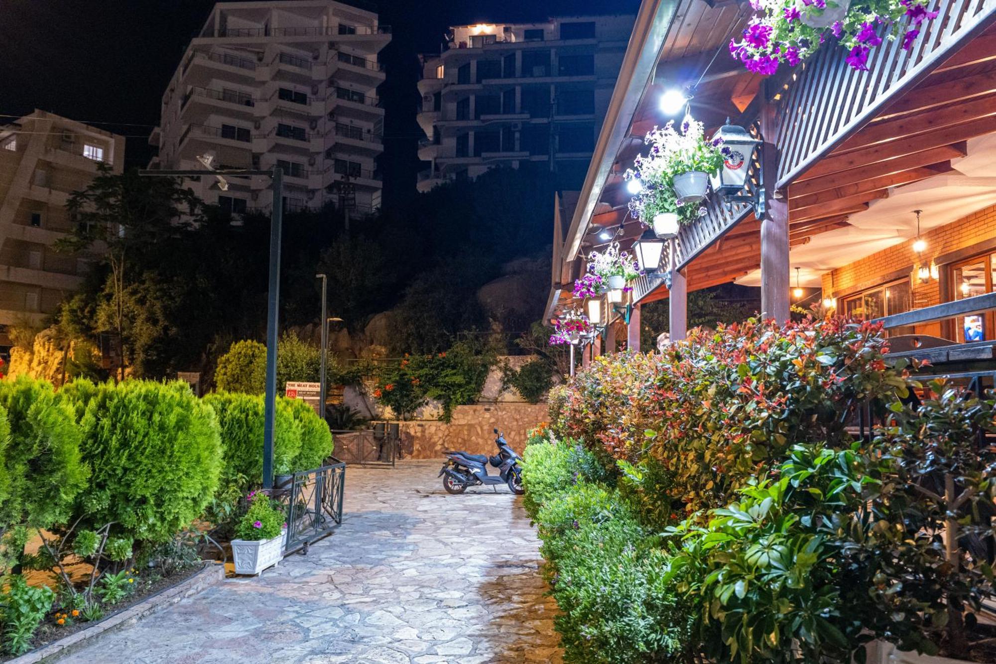 Sunkised Hotel Саранде Екстериор снимка